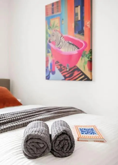 Apartment Relaxing Spacious Balcony Super Central Near Opera Budapest Hungary