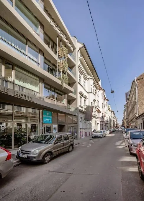Relaxing Spacious Balcony Super Central Near Opera Budapest 0*,