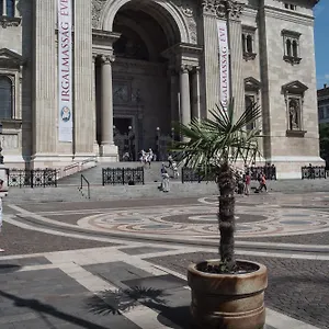 Appartamento Helena With View On St. Stephan's Basilica, Budapest