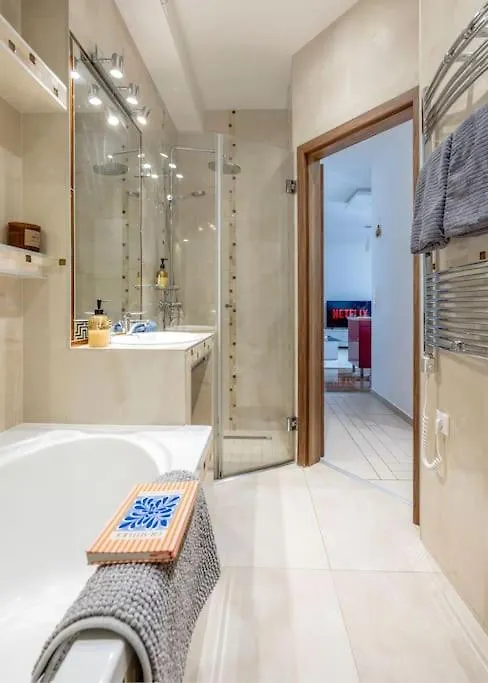 Relaxing Spacious Balcony Super Central Near Opera Budapest Apartment