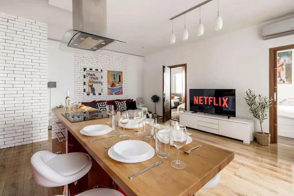 Relaxing Spacious Balcony Super Central Near Opera Budapest 0*,