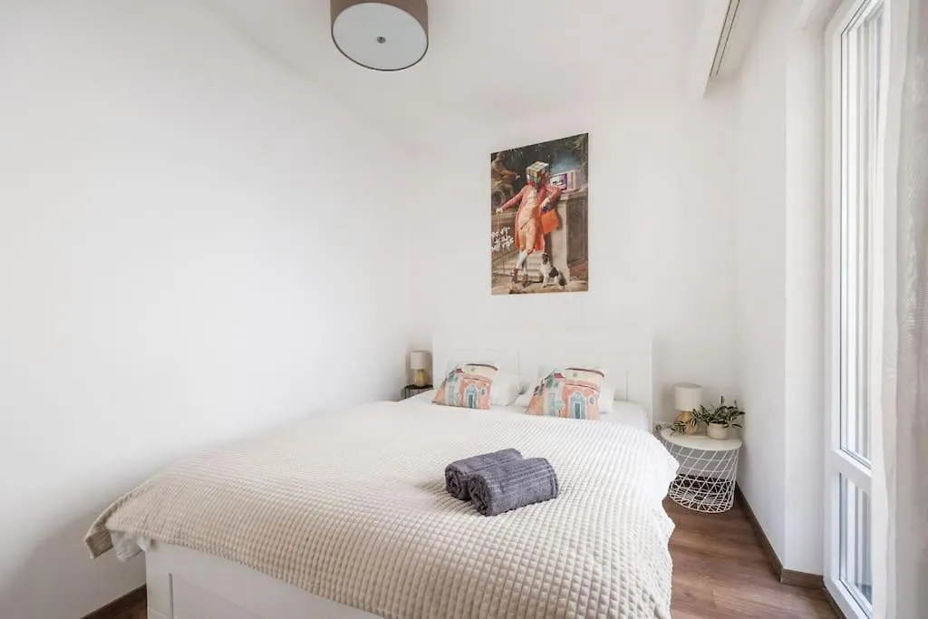 Relaxing Spacious Balcony Super Central Near Opera Budapest Apartment